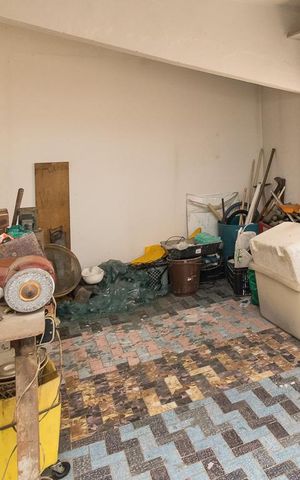 Casa à venda com 296m², 4 quartos e 2 vagas Casa à venda com 296m², 4 quartos e 2 vagasGaragem