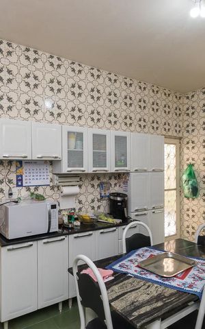 Casa à venda com 296m², 4 quartos e 2 vagas Casa à venda com 296m², 4 quartos e 2 vagasCozinha