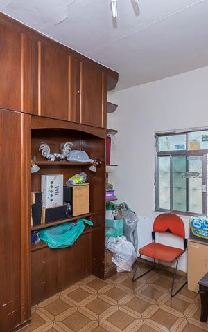 Casa à venda com 296m², 4 quartos e 2 vagas Casa à venda com 296m², 4 quartos e 2 vagasQuarto 2