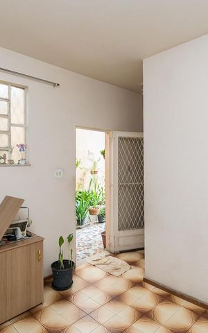 Casa à venda com 296m², 4 quartos e 2 vagas Casa à venda com 296m², 4 quartos e 2 vagasSala de Jantar