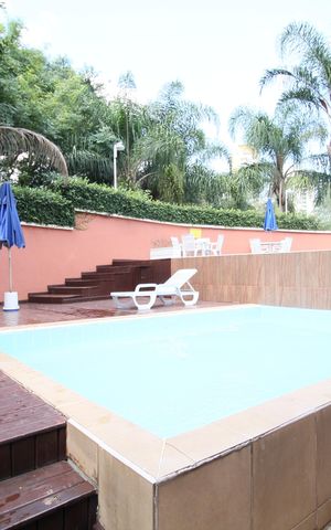 Apartamento para alugar com 100m², 3 quartos e 2 vagasÁrea comum - Piscina