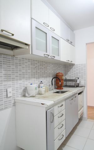 Apartamento para alugar com 100m², 3 quartos e 2 vagasCozinha - Armários