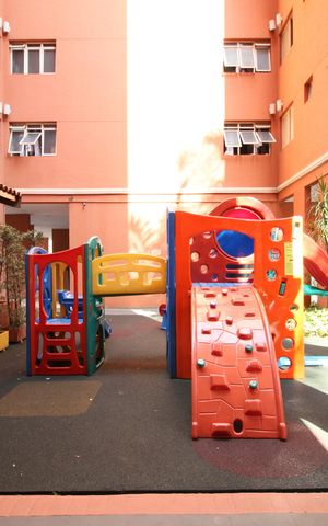 Apartamento para alugar com 100m², 3 quartos e 2 vagasÁrea comum - Playground