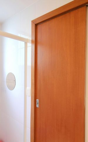 Apartamento à venda com 375m², 5 quartos e 4 vagasBanheiro da Suíte 2