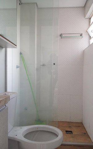 Apartamento à venda com 48m², 2 quartos e 1 vaga Apartamento à venda com 48m², 2 quartos e 1 vagaBanheiro
