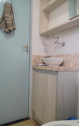 Apartamento à venda com 48m², 2 quartos e 1 vaga Apartamento à venda com 48m², 2 quartos e 1 vagaBanheiro