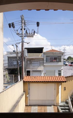 Casa para alugar com 185m², 4 quartos e 4 vagas Casa para alugar com 185m², 4 quartos e 4 vagasVista