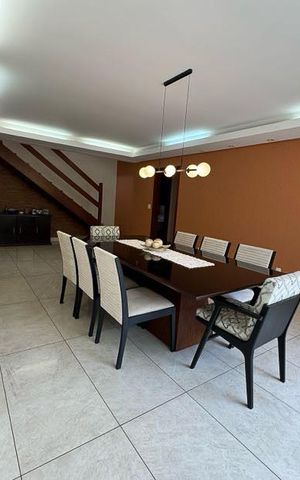 Casa à venda com 1000m², 4 quartos e 8 vagasSala