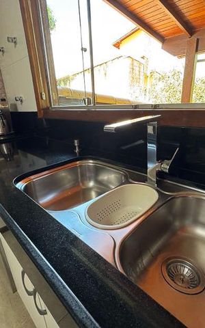 Casa à venda com 1000m², 4 quartos e 8 vagasCozinha
