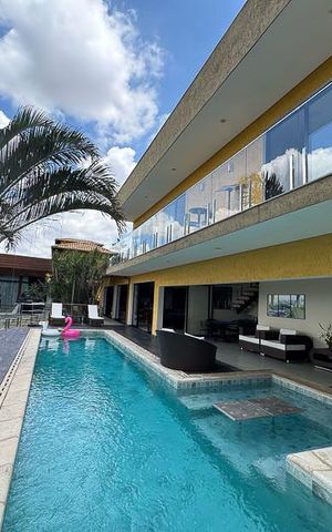 Casa à venda com 1000m², 4 quartos e 8 vagasÁrea comum