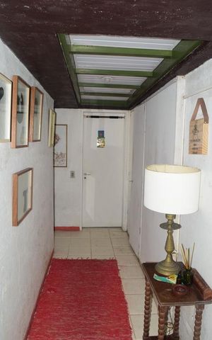 Casa à venda com 700m², 4 quartos e 2 vagasCorredor 