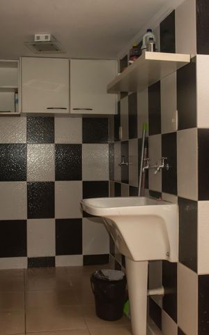 Casa à venda com 191m², 3 quartos e 3 vagasÁrea de Serviço