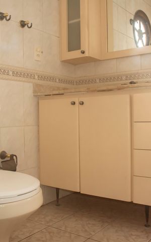 Casa à venda com 191m², 3 quartos e 3 vagasBanheiro da Suíte