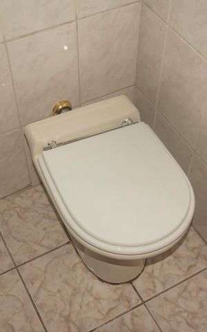 Casa à venda com 191m², 3 quartos e 3 vagasBanheiro