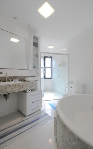 Apartamento à venda com 150m², 4 quartos e 3 vagasBanheiro da Suíte