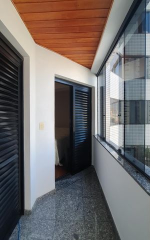 Apartamento à venda com 150m², 4 quartos e 3 vagasvaranda da Suíte e do quarto 2