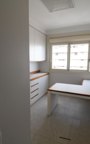 Apartamento à venda com 500m², 6 quartos e 8 vagasEscritório