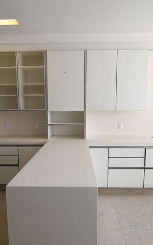Apartamento à venda com 500m², 6 quartos e 8 vagasCozinha - Armários