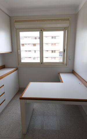 Apartamento à venda com 500m², 6 quartos e 8 vagasEscritório