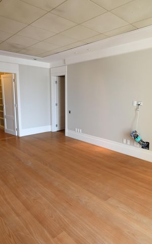 Apartamento à venda com 500m², 6 quartos e 8 vagasSala de TV