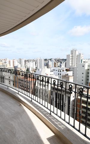 Apartamento à venda com 500m², 6 quartos e 8 vagasSacada