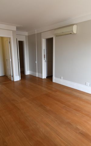 Apartamento à venda com 500m², 6 quartos e 8 vagasQuarto Suíte 3