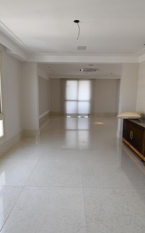 Apartamento à venda com 500m², 6 quartos e 8 vagasSala