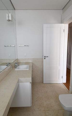 Apartamento à venda com 500m², 6 quartos e 8 vagasBanheiro 4
