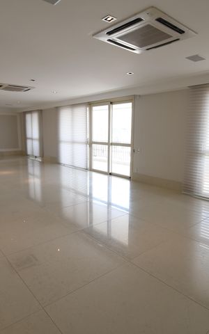 Apartamento à venda com 500m², 6 quartos e 8 vagasSala