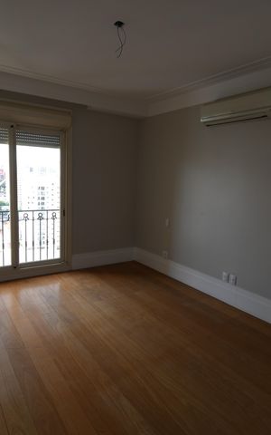 Apartamento à venda com 500m², 6 quartos e 8 vagasQuarto Suíte 2