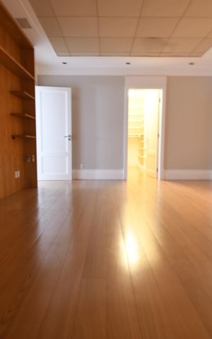 Apartamento à venda com 500m², 6 quartos e 8 vagasSala de TV