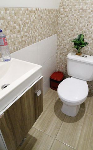 Casa de condomínio à venda com 112m², 3 quartos e 1 vagaLavabo