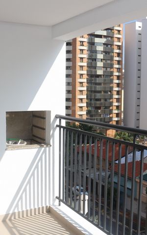 Apartamento para alugar com 86m², 3 quartos e 2 vagasVaranda