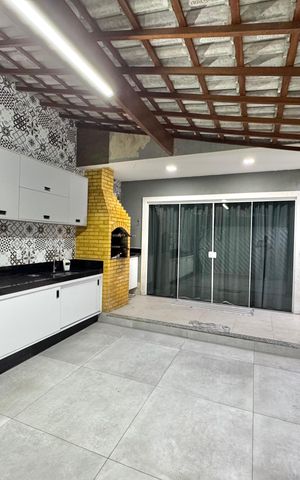 Casa de condomínio à venda com 172m², 3 quartos e 1 vaga Casa de condomínio à venda com 172m², 3 quartos e 1 vagaÁrea externa