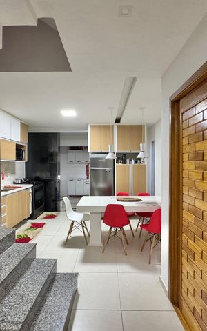 Casa de condomínio à venda com 172m², 3 quartos e 1 vaga Casa de condomínio à venda com 172m², 3 quartos e 1 vagaSala