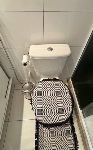 Casa de condomínio à venda com 172m², 3 quartos e 1 vaga Casa de condomínio à venda com 172m², 3 quartos e 1 vagaBanheiro da Suíte 3