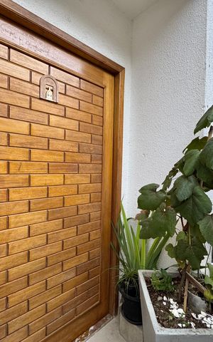 Casa de condomínio à venda com 172m², 3 quartos e 1 vaga Casa de condomínio à venda com 172m², 3 quartos e 1 vagaÁrea externa