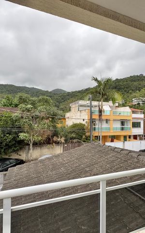Casa de condomínio à venda com 172m², 3 quartos e 1 vaga Casa de condomínio à venda com 172m², 3 quartos e 1 vagaSuíte 2 - Varanda