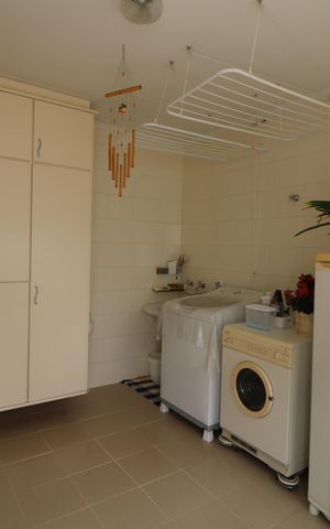 Casa à venda com 296m², 3 quartos e 5 vagasÁrea de Serviço