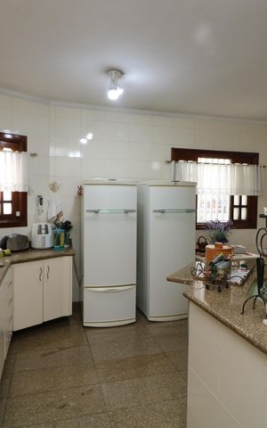 Casa à venda com 296m², 3 quartos e 5 vagasCozinha