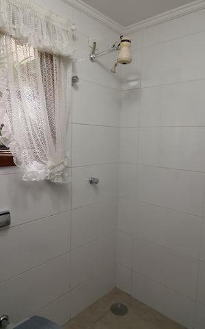 Casa à venda com 296m², 3 quartos e 5 vagasBanheiro 2