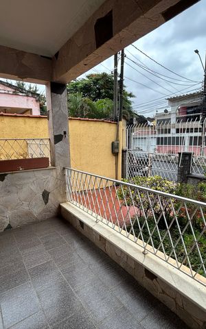 Casa à venda com 160m², 4 quartos e 6 vagasVaranda