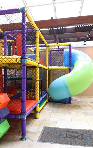 Apartamento à venda com 79m², 2 quartos e 2 vagasÁrea comum - Playground