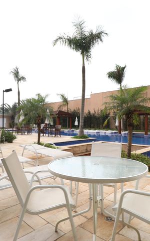 Apartamento à venda com 79m², 2 quartos e 2 vagasÁrea comum - Piscina