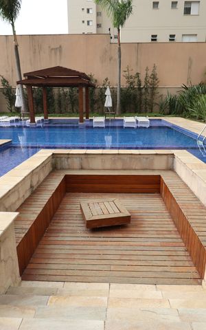 Apartamento à venda com 79m², 2 quartos e 2 vagasÁrea comum - Piscina