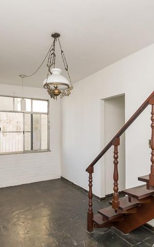 Apartamento à venda com 120m², 2 quartos e 2 vagas Apartamento à venda com 120m², 2 quartos e 2 vagasSala