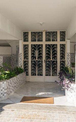 Apartamento à venda com 120m², 2 quartos e 2 vagas Apartamento à venda com 120m², 2 quartos e 2 vagasÁrea comum - Portaria