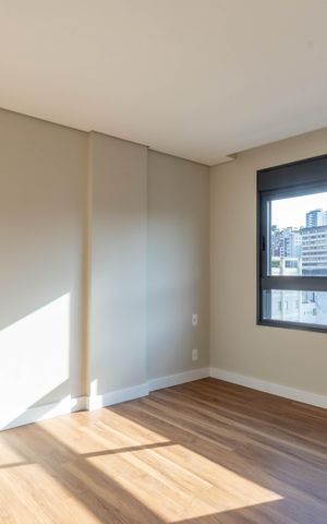 Apartamento à venda com 214m², 4 quartos e 3 vagas Apartamento à venda com 214m², 4 quartos e 3 vagasQuarto 3