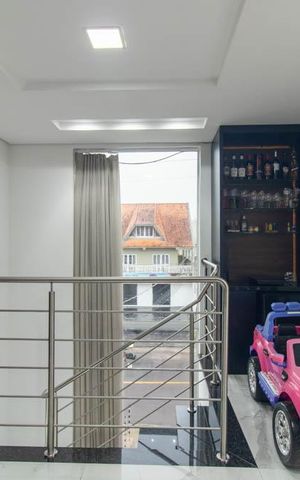 Casa de condomínio à venda com 180m², 3 quartos e 4 vagas Casa de condomínio à venda com 180m², 3 quartos e 4 vagasEspaço Gourmet