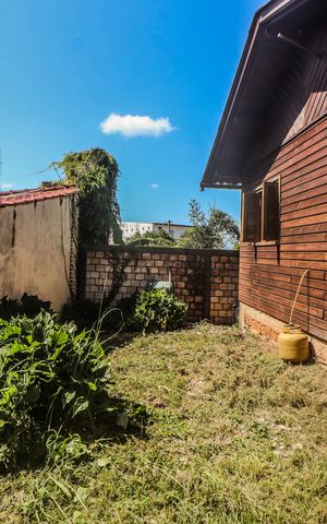 Casa à venda com 78m², 2 quartos e 2 vagas Casa à venda com 78m², 2 quartos e 2 vagasPátio